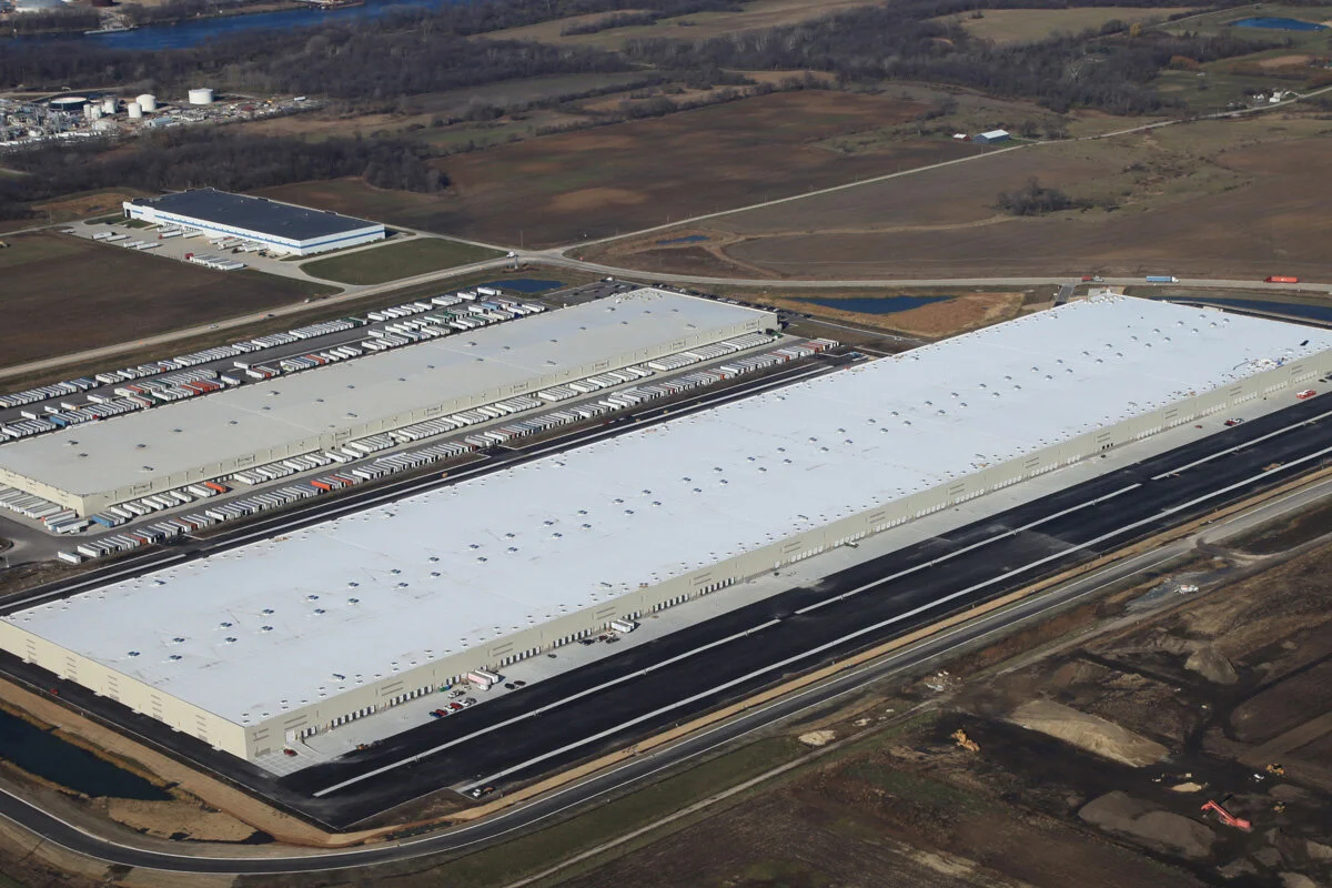 Distribution Center Roofing